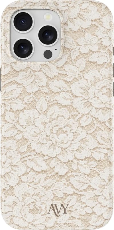 AVY Hoesje geschikt voor Apple iPhone 14 Pro Max | Vintage Lace | Kant | Beige | Hard Shell Back Cover | Compatibel met MagSafe & Qi2