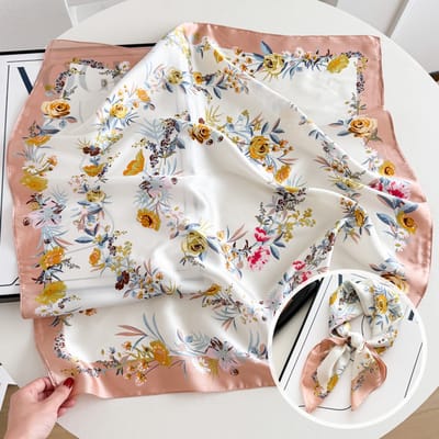 Dames Sjaal - Sjaals - Stola - Vierkante doek - Elegant Stijlvol Dames haar sjaal - Satijn zijde - Hals sjaaltje - Sjaaltje Satijn - Neksjaaltje - Omslagdoek Modesjaals - Neksjaal - Klein Sjaaltje -Bloemen Krong Rozen - Beige Witte Pink-70*70CM