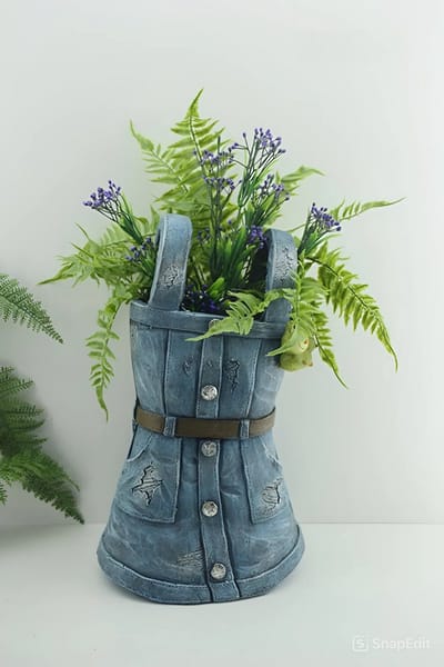 Decoratieve bloempot - Jurk