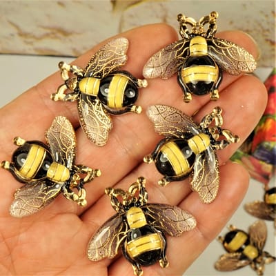 10 stuks Hars Bij Bedels Platte Achterkant Levensgetrouw Hommel Voor Sieraden Maken Diy Haarpin Schoenen Telefoonhoes Decoratie Accessoires