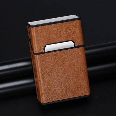 Gadgetpoint - Sigarettenhouder - Opbergbox - Sigarettendoosje - Sigaretten opberg doos - Plastic Metaal Kunststof - Leerlook - Bruin