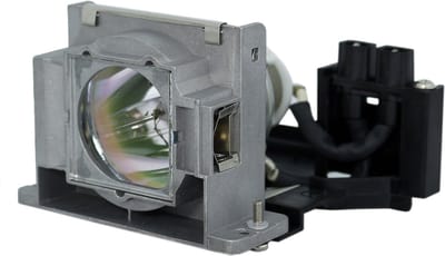 Beamerlamp geschikt voor de YAMAHA DPX 830 beamer, lamp code PJL-725. Bevat originele NSH lamp, prestaties gelijk aan origineel.