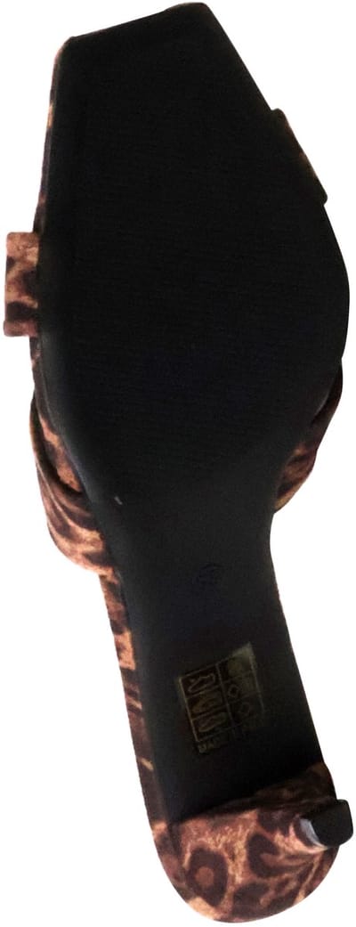 Inia-sandalen met hak