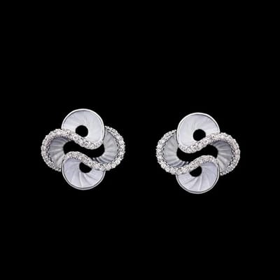 Victoria Valenza Zilverkleurige fantasie oorbellen met emaille en zirkonia stenen - Oorbellen dames - Emaille stenen - Zirkonia stenen - Zilverkleurige oorbellen