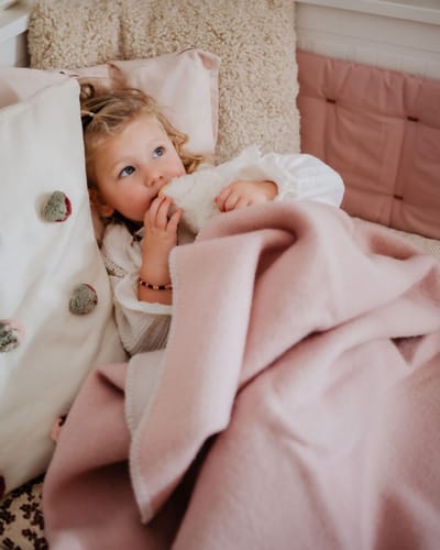 Pure Baby Love - Wollen ledikantdeken - 100% wol - 90x130 cm - DUO pink & creme