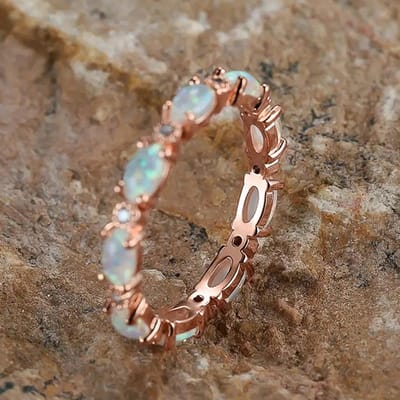 Bague Ovale Huitan en Opale d'Imitation pour Femmes 3 Couleurs de Métal Port Quotidien Accessoires Fantaisie Cadeau Filles Mignonnes Bijoux Déclaration 10