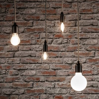 Filament 230 V LED-kogellamp E27 2x470lm 2x5W 2700K Helder
