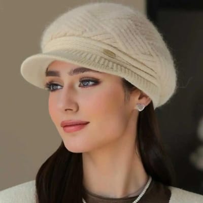 Dames Wintermuts Eenvoudig Lijnontwerp Pluche Bontgevoerde Pet Voor Dames Casual Konijnenbontmix Streetwear Gebreide Muts beige