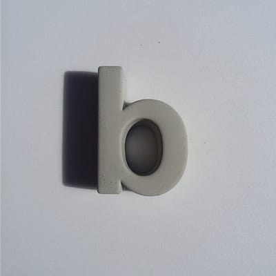Betonnen Huisnummer - Letter b - 10cm hoog | Huisnummer van Beton