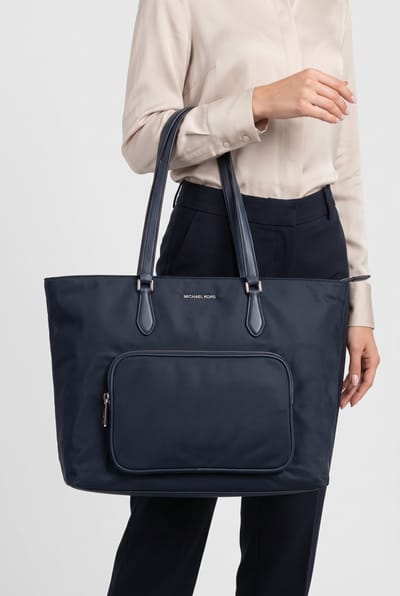 Michael Kors Large Cargo Pocket Tote Navy Size: OS | Shoulder Bags Outlet | Dames | Blauw