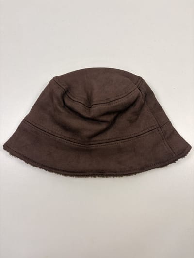 Bucket hat, vissershoedje, warm.