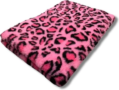 2 Stuks - Vetbed - Dierenmat - Dierenkleed - Benchmat - Puppykleed - Luipaard Fuchsia - Latex Anti Slip 75 x 50 cm - Machine wasbaar