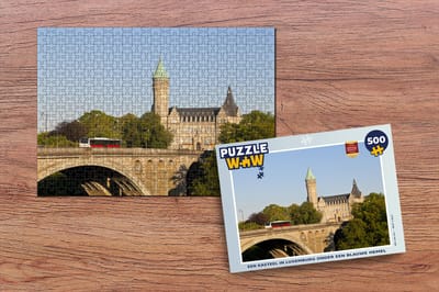 Puzzel Een kasteel in Luxemburg onder een blauwe hemel - Legpuzzel - Puzzel 500 stukjes