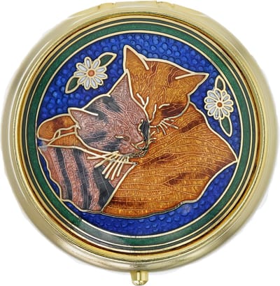 Behave - Pillendoos 3 Vakken - Pillendoosje Metaal en Emaille - Pillendoosje handtas - Pillendoosje Klein - Medicijndoos ook geschikt voor Slaappillen - Katten - Poes - Blauw