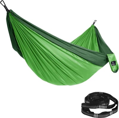 Ultralichte hangmat voor 2 personen van ripstop-nylon - belastbaar tot 300 kg - 300 x 200 cm - voor rugzakreizen kamperen wandelen - lichtgroen donkergroen - GDC20GN hangmat 2 person