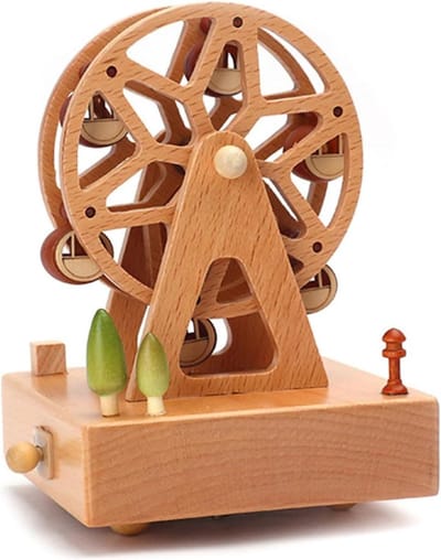 Houten Muziekdoos - Draaiende Decoratie - Kinderkamer Versieren - Elegante Dansers - Hoogte 18 cm - Houtkleur