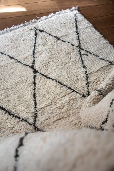 Vloerkleed Beni Ouarain - Vloerkleed Kinderkamer - 250 x 150 cm - Handgemaakt & Uniek - Gemaakt van 100% wol - Berber Vloerkleed