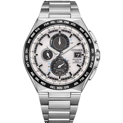 CITIZEN Sky Eagle Serie 100 Meter Waterdicht Radio Kwarts Titaniumlegering Band Herenhorloge Wit Wijzerplaat AT8238-84A blauw