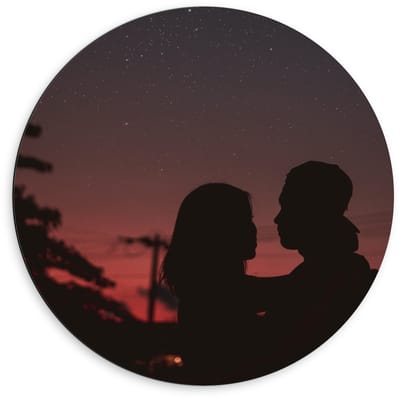 Dibond Wandcirkel - Verliefd Koppel - 60x60cm Foto op Aluminium Wandcirkel (met ophangsysteem)