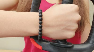 H-Beau - Handgemaakte Armband van Edelstenen - Natuurstenen - Onyx Kralen - RVS Kraal - 8mm - Lengte 21cm - Mat - Zwart - Heren - Unisex - Sterrenbeeld - Horoscoop - Steenbok