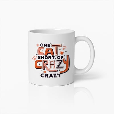 One Cat Short of Crazy Mok 330ml – Grappige Kattenliefhebber Koffiebeker – Perfect Cadeau voor Kattenliefhebbers & Dierenfans