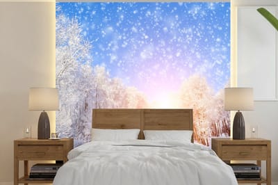 Behang - Fotobehang Sneeuw - Zon - Winter - Breedte 240 cm x hoogte 240 cm