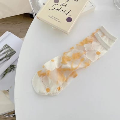 Transparante Kristallen Zijden Sokken Nieuwe Bloemen Zoete Schattige Japanse Zomer Sokken Vrouwen Mid-tube Elastische Crèmekleurige Sokken