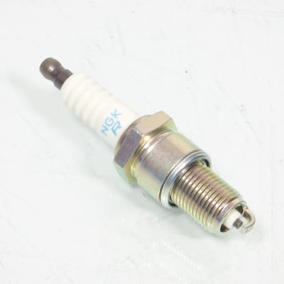 Bougie d'allumage NGK pour Moto Harley Davidson 1340 Bad Boy Après 1996 Neuf