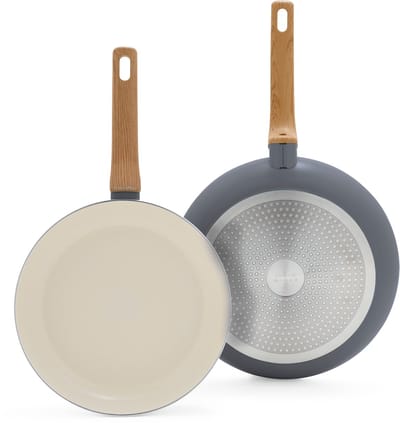 GreenPan Essence Koekenpannenset 2-delig - 26/30cm - PFAS-vrije antikleeflaag - Pannenset inductie - Keramische pan - Ovenbestendig tot 160°C - Houteffect handgrepen - Koudgrepen - Grijs