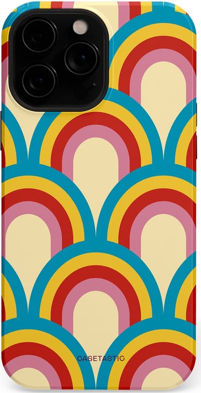 Casetastic hoesje geschikt voor Apple iPhone 13 Pro Max - MagSafe - Dubbellaagse bescherming - Retro regenboog - Fashion Case - Lichtblauw Crème Goud Rood