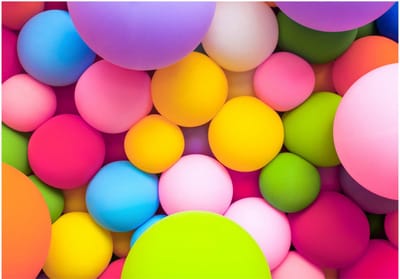 Fotobehangkoning - Behang - Vliesbehang - Fotobehang Kleurrijke Ballen 3D - 300 x 210 cm