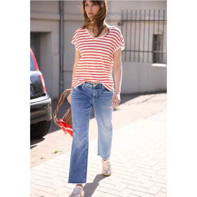 Shirt met losse schouders en strepen