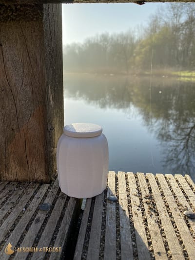 Afscheid - Urn - Urnen - As - Crematie - Modern - Design - Troost - Herinnering - Uniek- Wit - Familie - Herdenken - Afscheid & Troost- AF-TC161