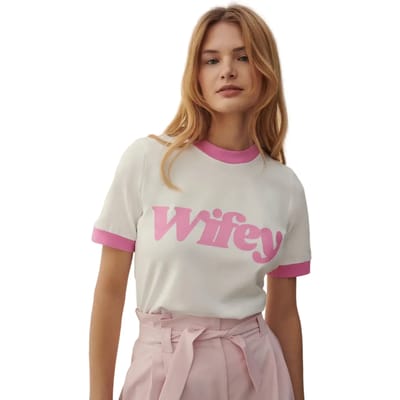T-shirt dames She is Sunday Wifey