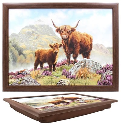 Cosy Creations- Laptray - Schoottafel - Schootkussen - Laptoptafel - Dienblad met kussen - Schotse hooglanders 43x6.5x33cm-met Pepermuntdoosje