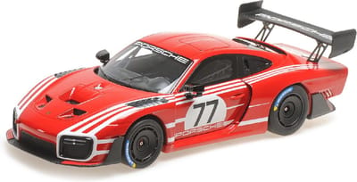 Porsche 935/19 #77 Red/White Stripes 2019 - 1:18 - Minichamps