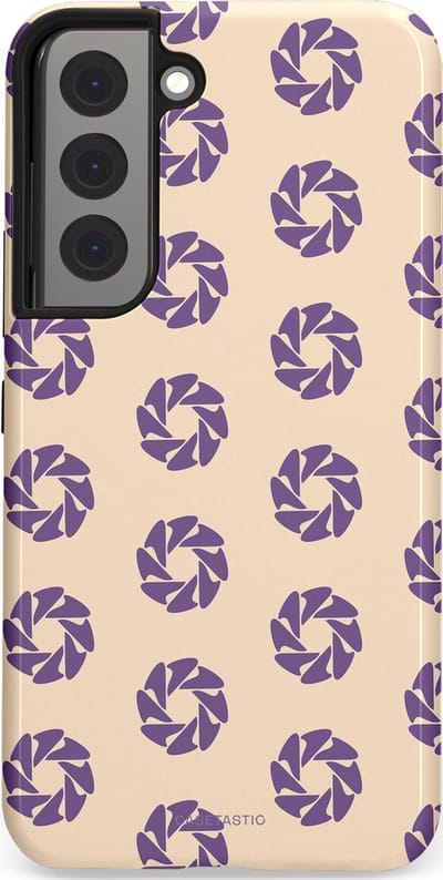 Casetastic hoesje geschikt voor Samsung Galaxy S22 - Dubbellaagse bescherming - Paarse Cirkels op het Zand - Fashion Case - Crème Lavendel Zilver
