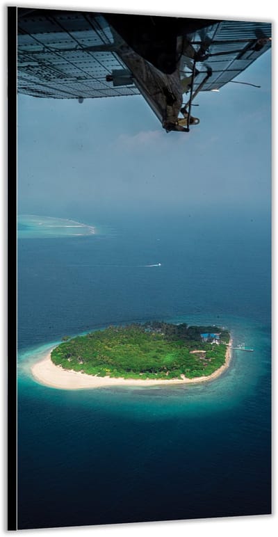 Dibond –Eiland met Onderkant Vliegtuig– 100x200cm Foto op Aluminium (Met Ophangsysteem)