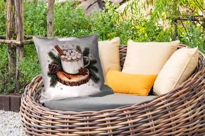 Sierkussen Buiten - Winter - Hout - Chocolademelk - Drink - Kerst - 60x60 cm - Weerbestendig