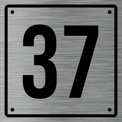 Huisnummerbord 37 - Incl. Schroeven en Pluggen – Acrylaat - 10 x 10 cm - RVS met Zwart