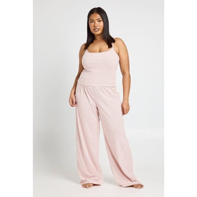 boohoo Dames Plus Zachte Geribbelde Gestreepte Cami & Broek Pyjama Set | Roze | Maat: 46