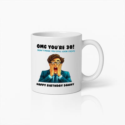 Grappige 30e Verjaardag Mok – “OMG Je Bent 30!” – Gepersonaliseerd Cadeau voor Hem of Haar – Humoristische Mijlpaal Koffiebeker