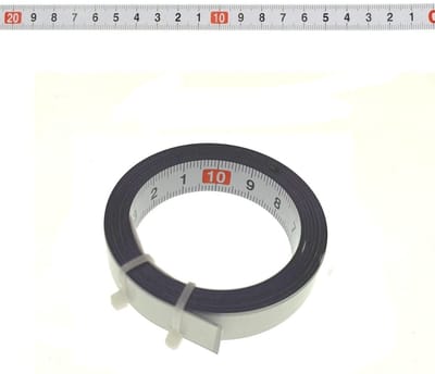 Dailygoods- Meetlint 3 Meter Zelfklevend - Stalen Meetlint - Metrisch - Flexibele Meetliniaal - Dubbellaags - Slijtvast Schaal - Meetlat