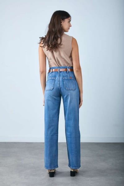 Broek Toxik3 hoge taille inclusief riem straight fit light jeans