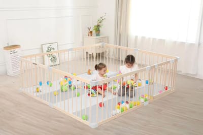 Houten Grondbox Baby & Extra Dikke Speelmat - 140x200 cm - Stabiele, Ongelakte Babybox met Deurtje - Eenvoudige Montage & Demontage (10 min)