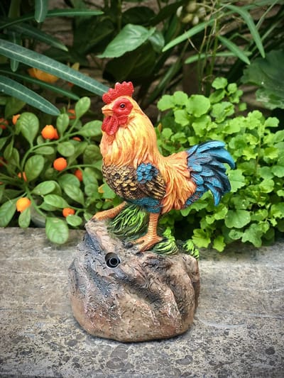 Welkom haan 12 cm hoog - levensecht - hond - dog - polyester - polyresin - polystone - hoogkwalitatieve kunststof - decoratiefiguur - interieur - accessoire - voor binnen - cadeau - geschenk - tuinfiguur - tuinbeeldje - tuindecoratie