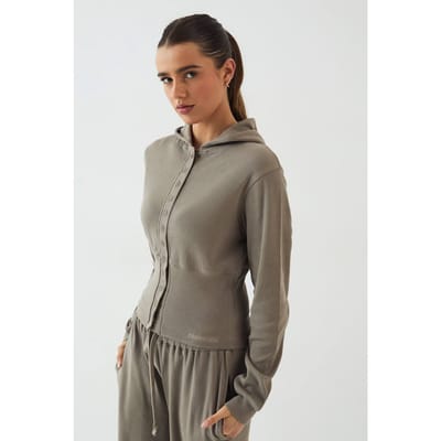 Dames Dsgn Studio Geribbelde Top Met Capuchon, Knoopsluiting En Getailleerde Taille | Washed Khaki | Maat: XS