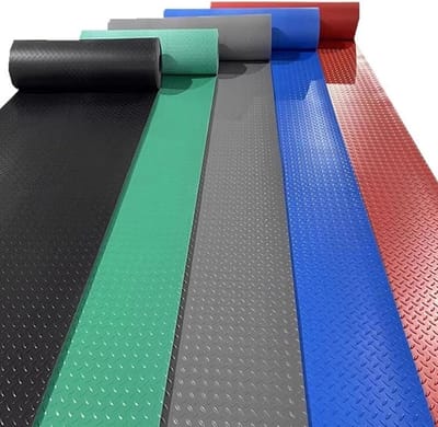 Vloermat Parkeerplaats - Beschermende Rol - Vloer Beschermen - Antislip PVC - 1.2 x 3m - Zwart