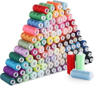 ilauke Polyester Naaiset 100 kleuren assortiment, 300 yard per spoel – Premium kwaliteit garen geschikt voor naaimachine en handwerk, Ideaal voor noodgevallen, reizen, DIY-projecten en dagelijks thui