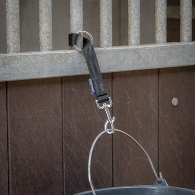 Harry's Horse - Multi Hanger - Oplossing Voor Voeremmers & Hooizakken - Zwart